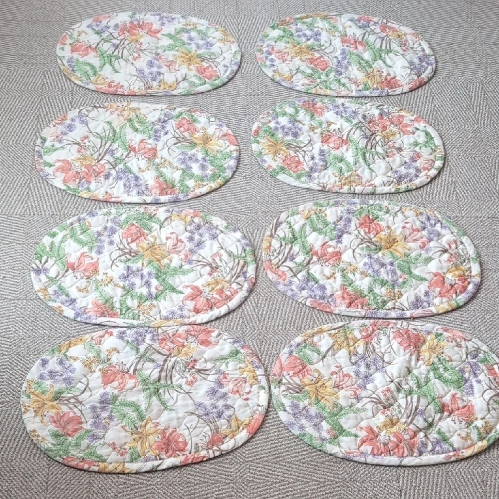 Vintage Floral Leaf Quilted Placemats Set Golden Girls 80s Cream Purple Green